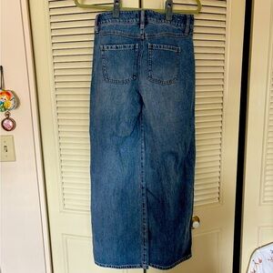 Cabi Ashbury wide leg jeans. Size 0. Wore twice. Excellent condition.